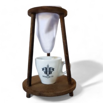 Coador de Café em Madeira